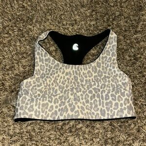 NWT Calme by Johnny was sports bra, size S.
